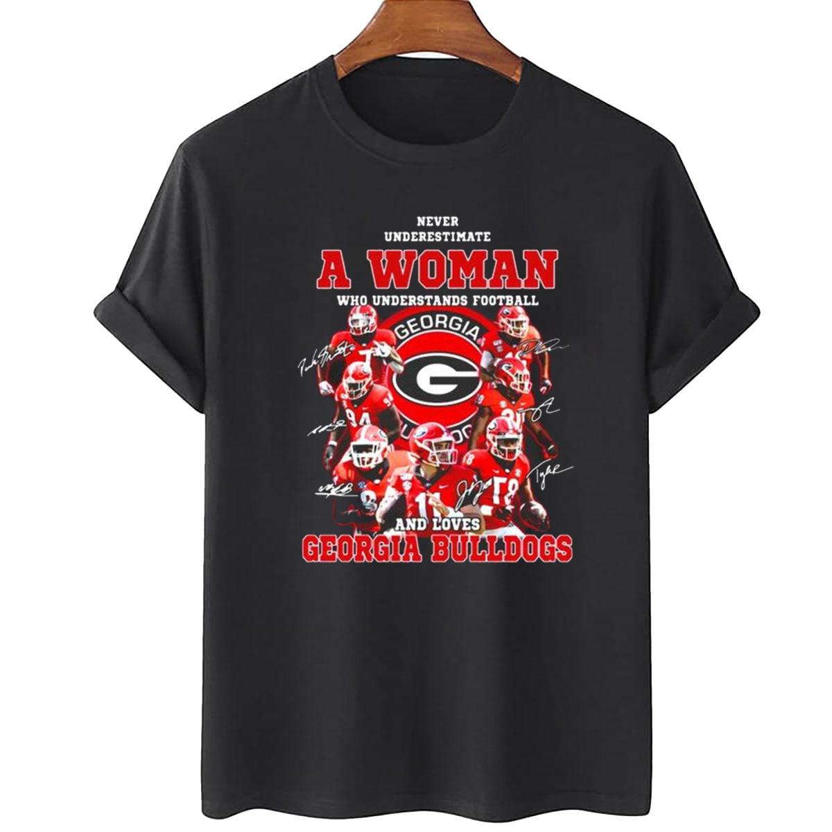 Never Underestimate Woman Understands Football And Loves Georgia Bulldogs Unisex T-Shirt