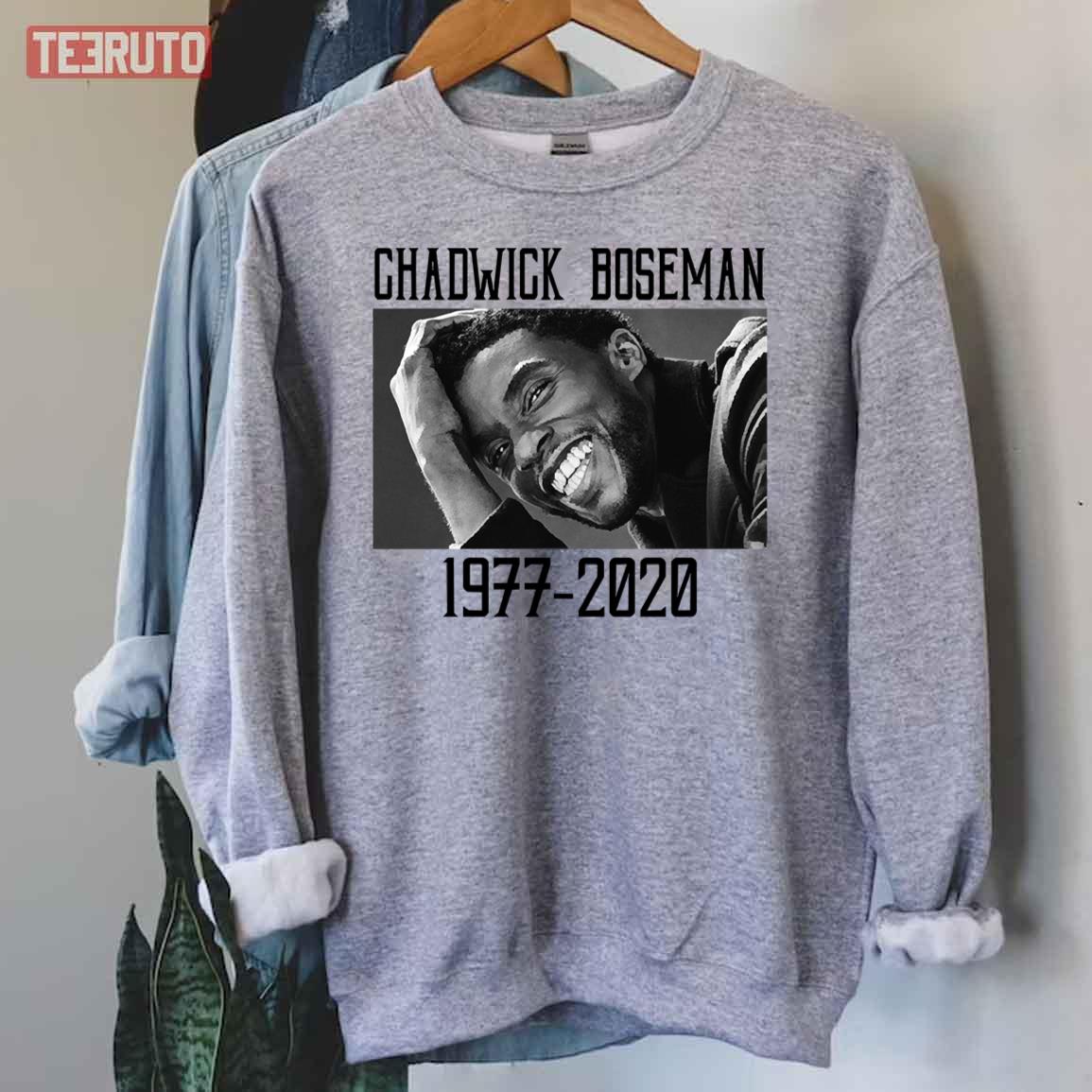 Chadwick Boseman In Memories 1977 2020 Unisex Sweatshirt
