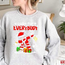 Santa Dabbing Cats For Everybody Funny Christmas Unisex T-Shirt Sweatshirt
