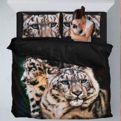 Striking Snow Leopard Bedding Set