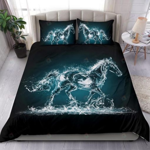 Water And Horse Shape Bedding Set