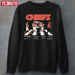 Chiefs Patrick Mahomes Ii Travis Kelce Tyreek Hill Andy Reid Abbey Road Signatures Unisex T-Shirt
