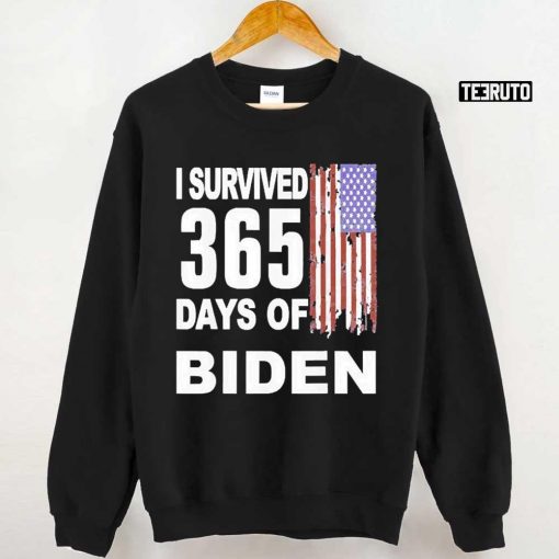 I Survived 365 Days Of Biden American Flag 2022 Unisex T-Shirt