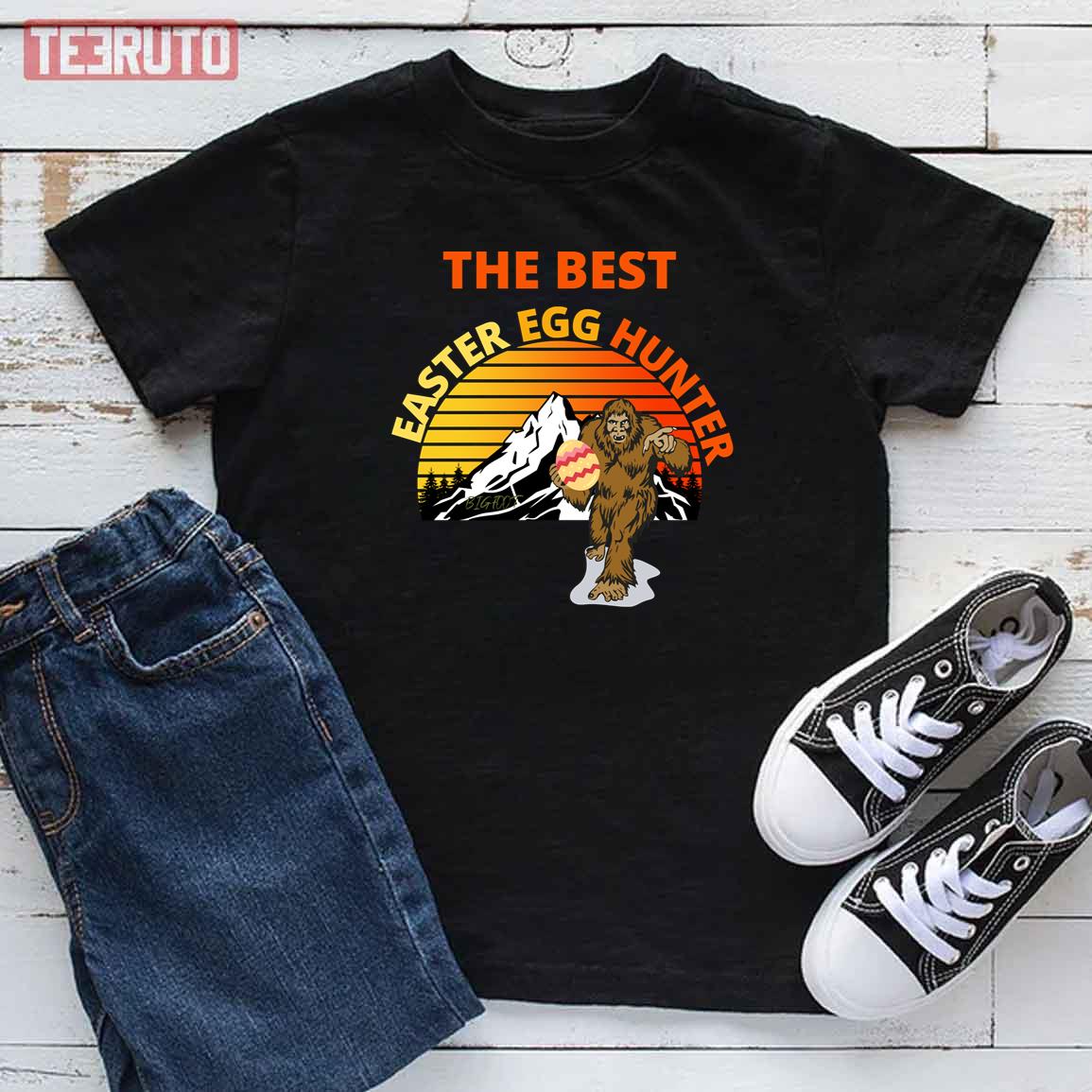 Bigfoot Easter Egg Funny Vintage Kid T-Shirt