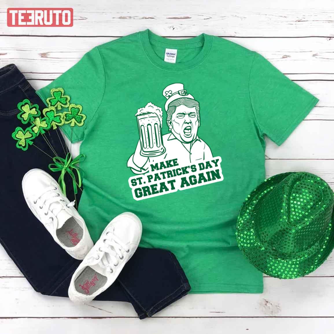 Vintage Art Trump Make St Patrick’s Day Great Again Drinkig Beer Unisex T-Shirt