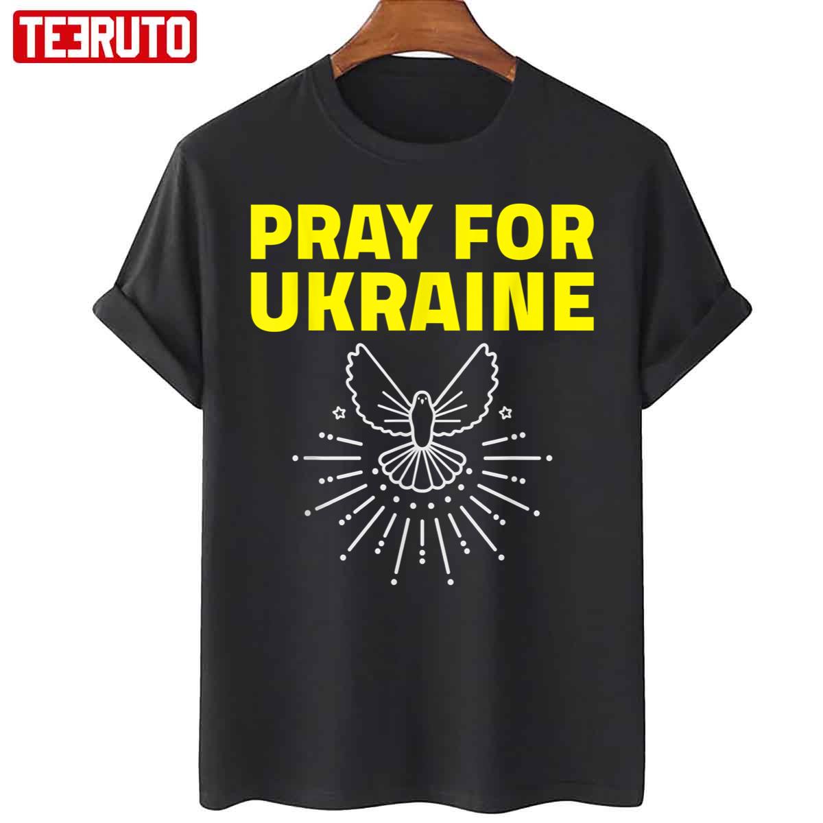 Volodymyr Zelensky Not All Heroes Wear Capes Pray For Ukraine Unisex T-Shirt