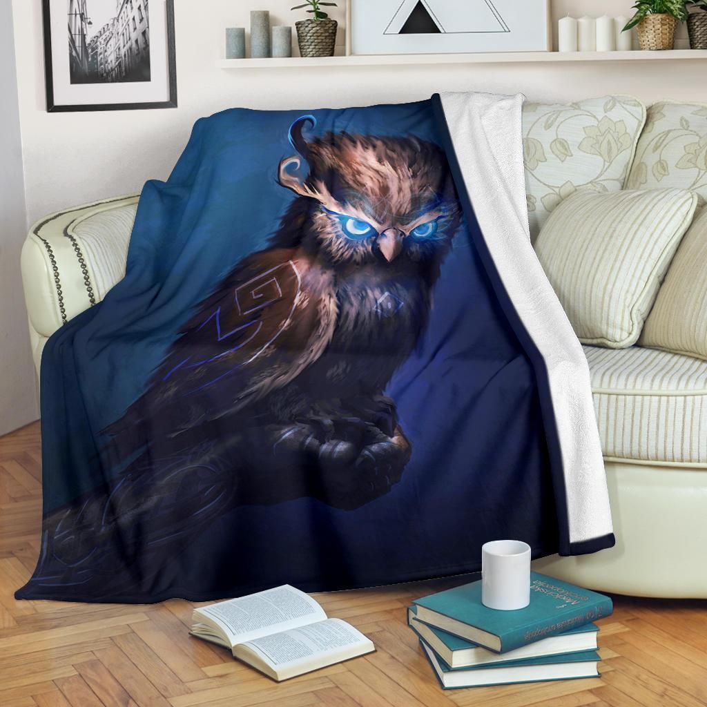 Legendary Owl Amazing Eyes Fleece Blanket Gift For Fan, Premium Comfy Sofa Throw Blanket Gift