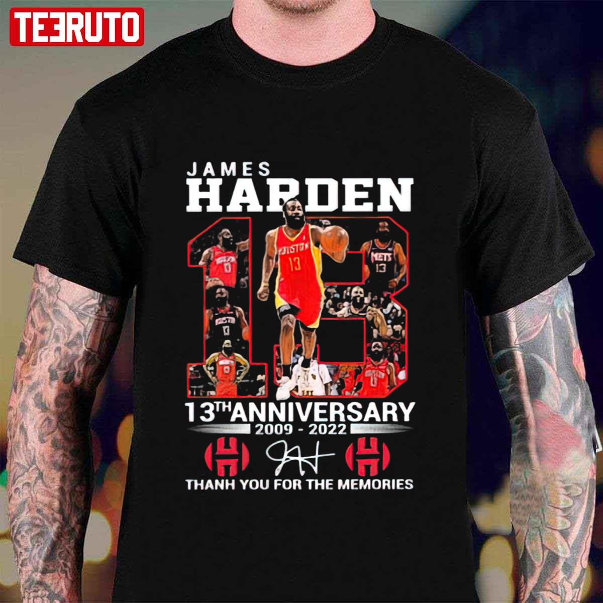 Never Underestimate A Man Who Loves Van Halen Unisex T-Shirt