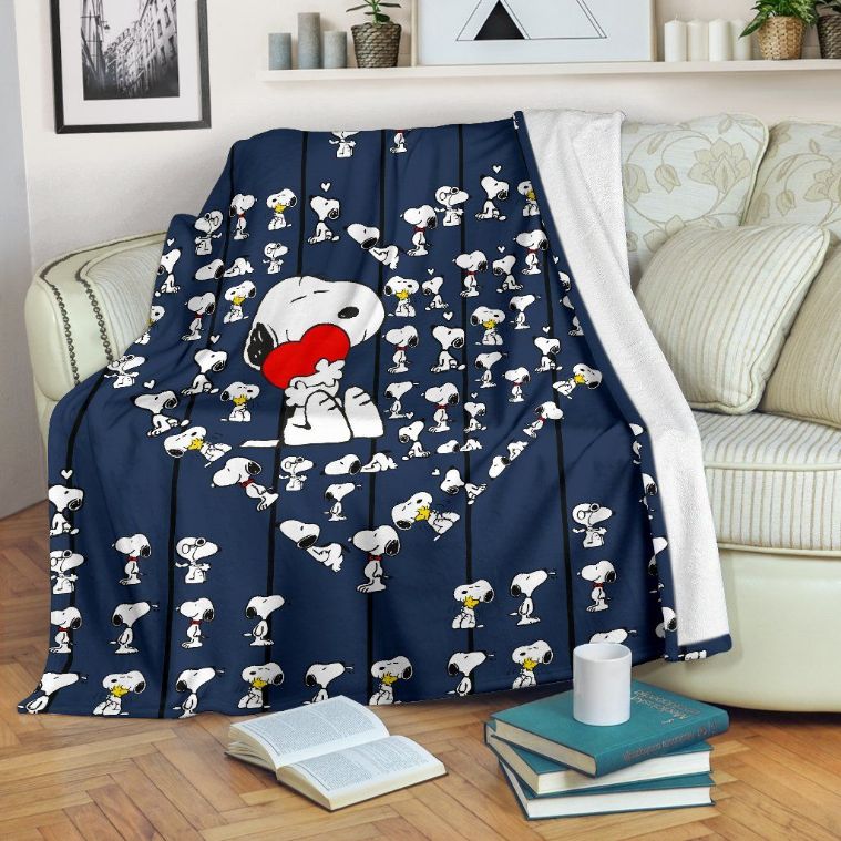 Snoopy And Woodstock Make Heart Fleece Blanket, Premium Comfy Sofa Throw Blanket Gift