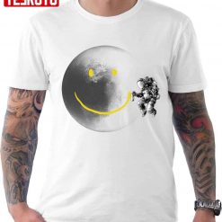 Make A Smile Moon Astronaut Unisex T-Shirt