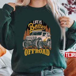 Never Underestimate An Old Man With A Jeep Graphic Unisex Sweatshirt