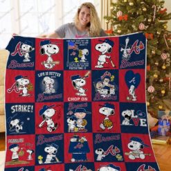 Atlanta Braves Snoopy Strike Quilt Blanket