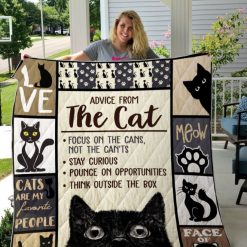 Black Cat Focus On The Cans Quilt Blanket