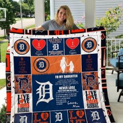 Team Detroit Tigers Love Mom Quilt Blanket