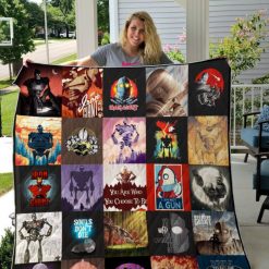The Iron Giant Poster Quilt Blanket