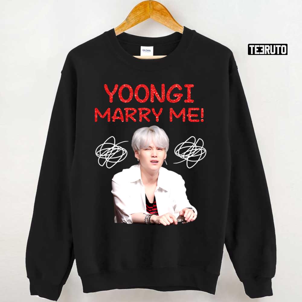 Yoongi Marry Me Funny Min Yoongi BTS Meme Suga Unisex T-Shirt