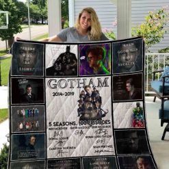 5 Seasons Gotham Collection Quilt Blanket