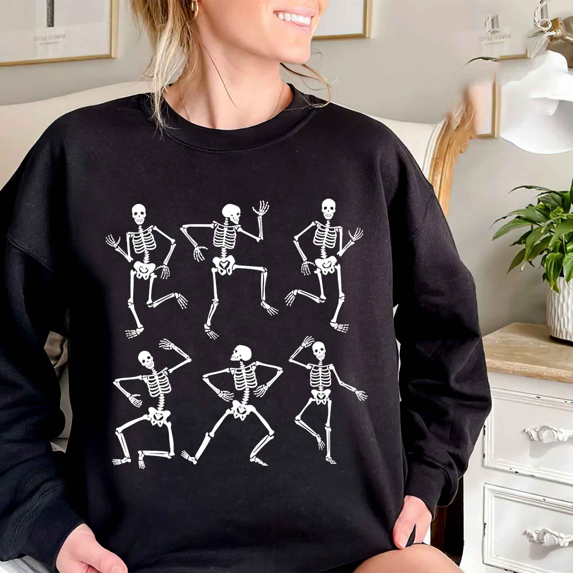 6 Poses Dancing Skeleton For Halloween Dancing Skeleton Vintage Funny Halloween Unisex T-Shirt