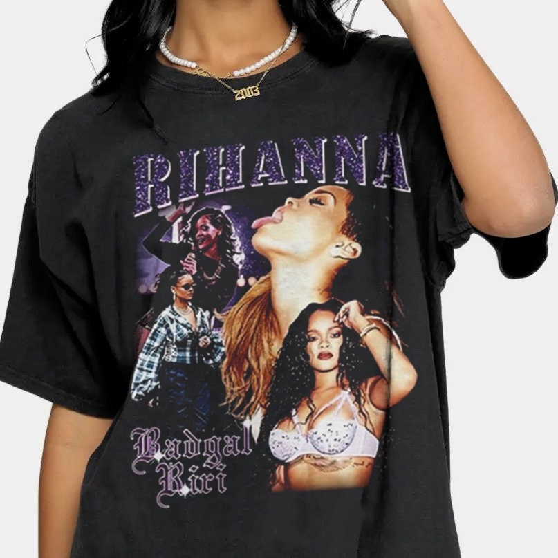 Badgal Riri Rihanna Vintage 90’s Bad Girl Riri Rihanna Bootleg Unisex T-Shirt