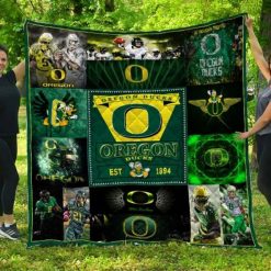 Christmas Ncaa Oregon Ducks Combined Quilt Blanket