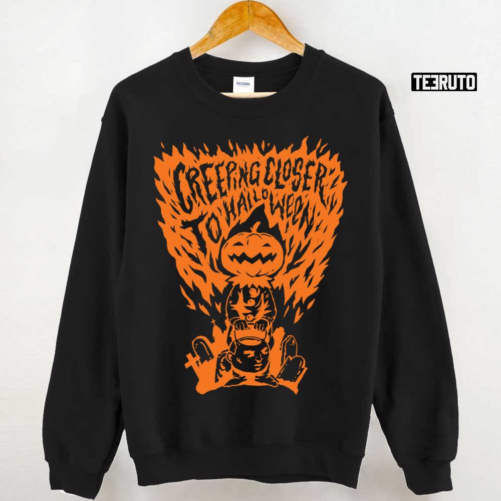 Creeping Closer To Halloween Scary Pumpkin Head Unisex Sweatshirt