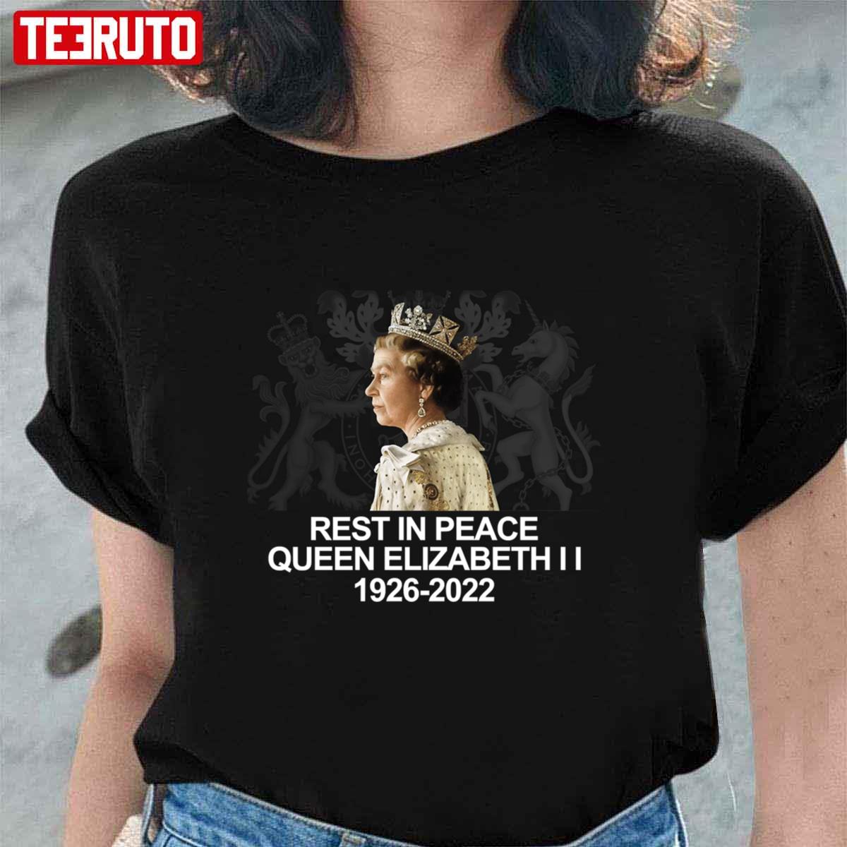 Rest In Peace Queen Elizabeth II 1926-2022 Design Unisex T-Shirt
