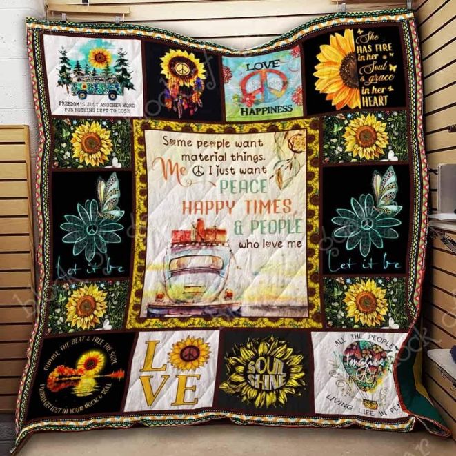 Some People Want Material Things Hippie Quilt Blanket