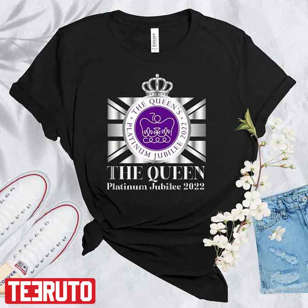 The Thrown Queen Elizabeth II Platinum Jubilee 2022 Design Unisex T-Shirt