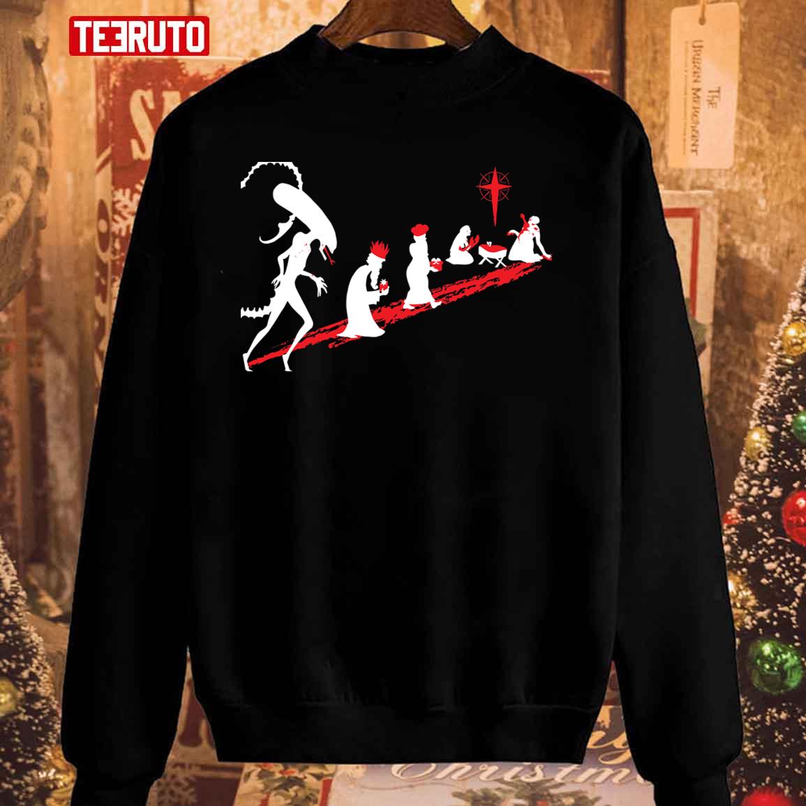 Xenomorph In The Manger Alien Holiday Christmas Unisex Sweatshirt