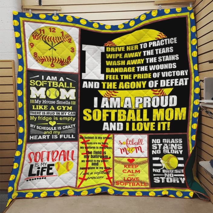 Softball Mom I Am A Proud Softball Mom And I Love It Quilt Blanket
