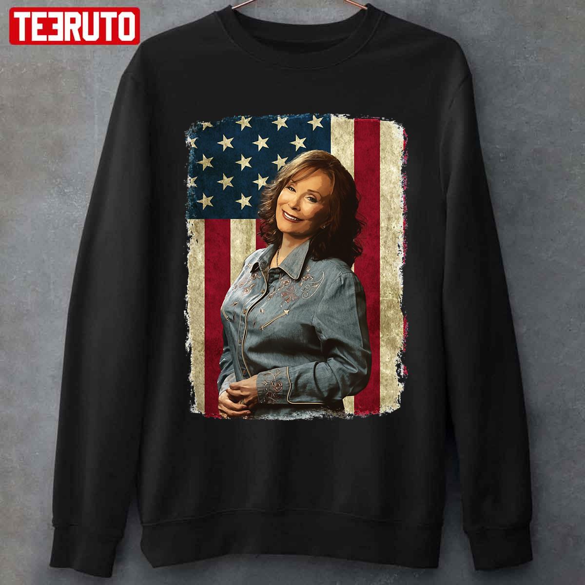US Flag Retro Loretta Lynn Singer Songwriter Love You Unisex Sweatshirt