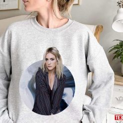 Brittany Snow Snow Navy Circle Lover Gift Unisex Sweatshirt