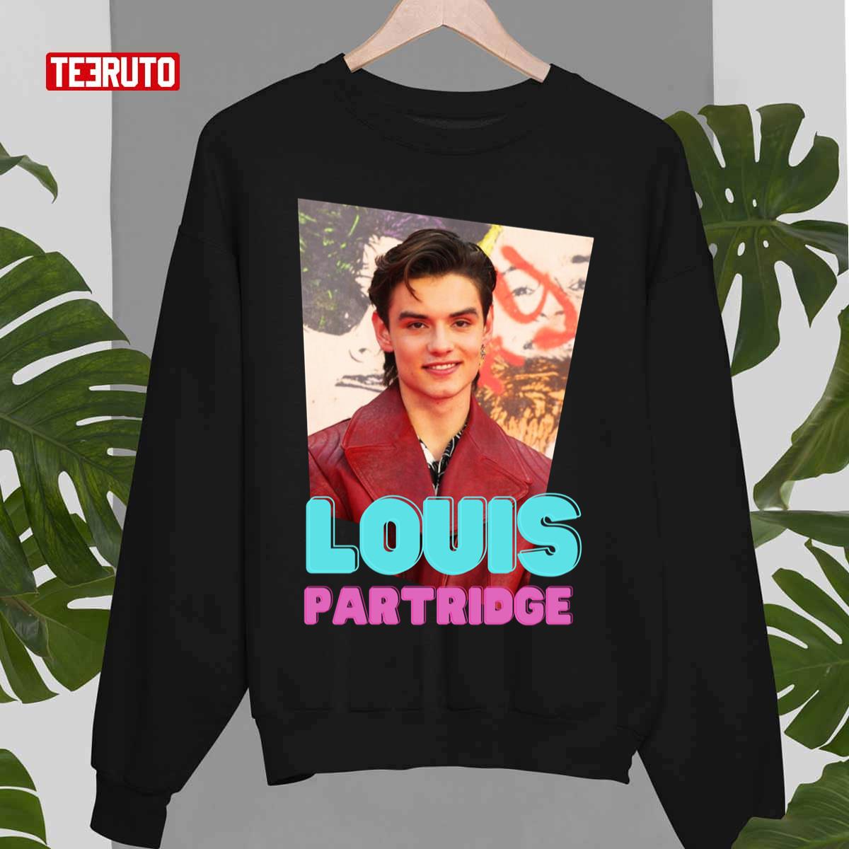 Louis Partridge Modeling Pictures | Kids T-Shirt