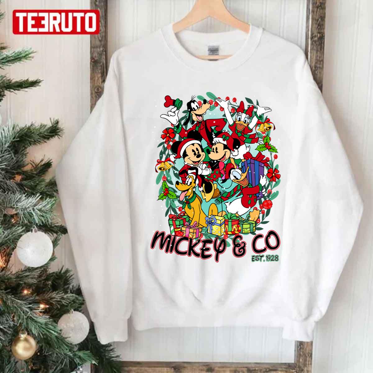 Mickey & Co Retro Disney Design 1928 Merry Christmas Friends Holiday Season Unisex Sweatshirt