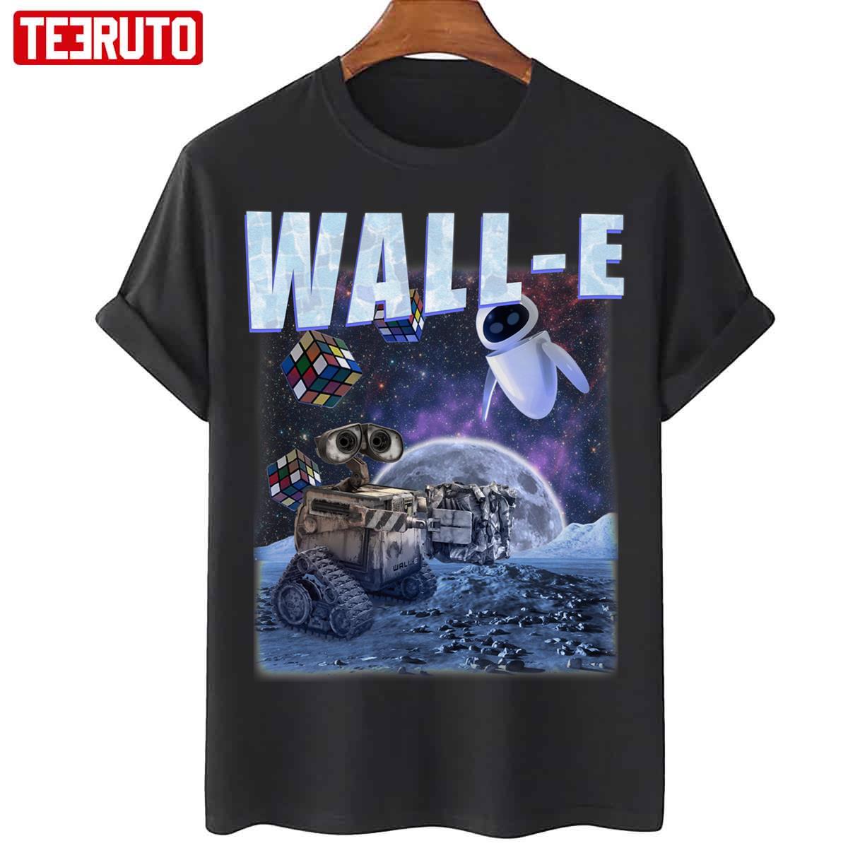 Wall-E And Eve In Space Graphic Art Unisex T-Shirt