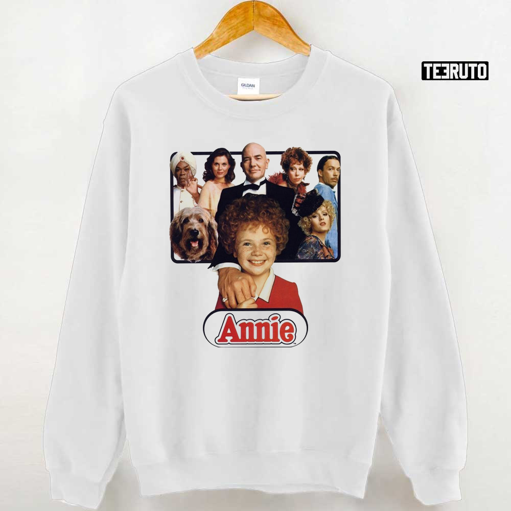 Aileen Quinn Carol Burnett And The Rest Of The Cast Of 1982’s ‘annie’ Unisex Sweatshirt