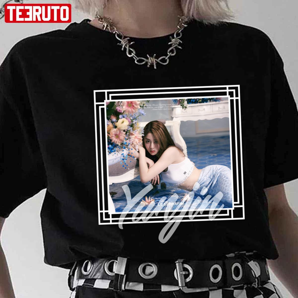 Yunjin Le Sserafim Sexy Graphic Unisex T-Shirt