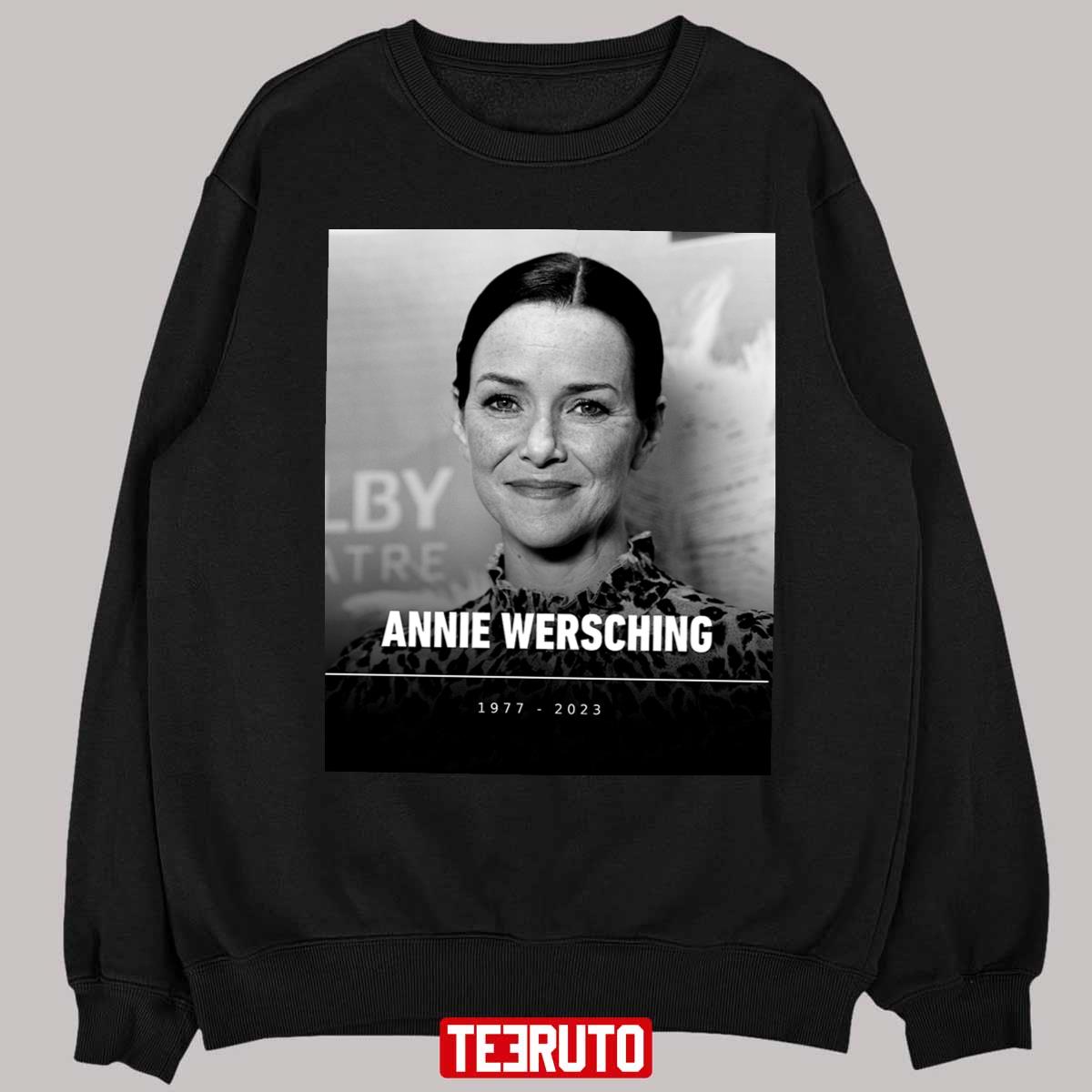 Annie Wersching Photographic Rip Unisex T-Shirt - Teeruto