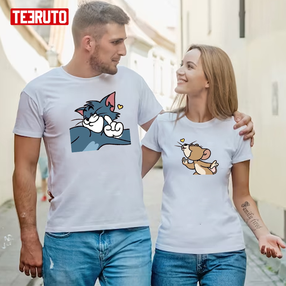Kissing Valentine Tom And Jerry Couple Valentine’s Day Unisex T-Shirt