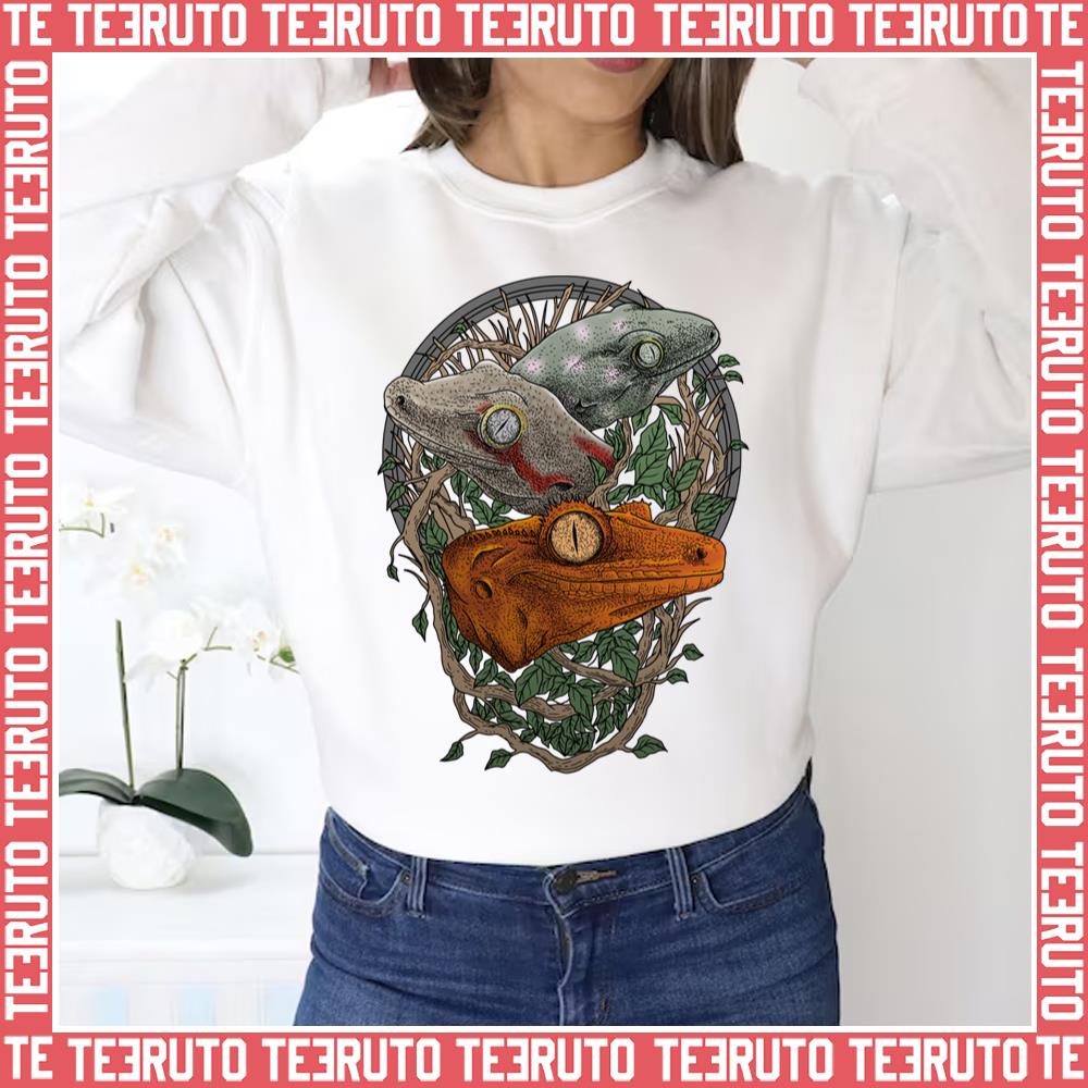 New Caledonian Geckos Crested Gargoyle And Leachinaus Geckos Unisex Sweatshirt