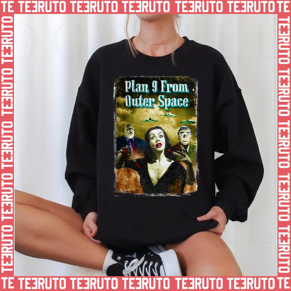 Women Vampira Plan 9 From Outer Space Unisex Sweatshirt