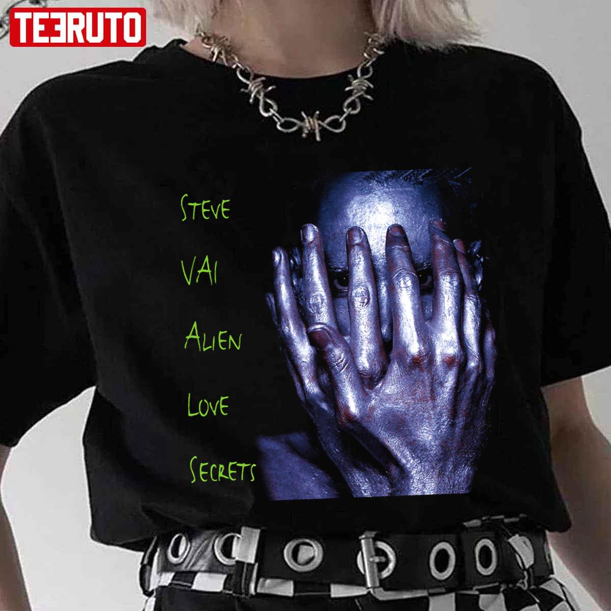 Alien Love Secrets Steve Guitaris Unisex T-shirt