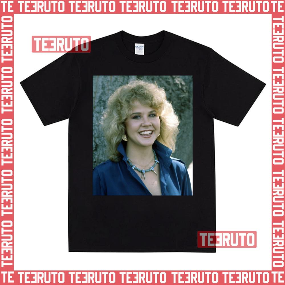 Young Linda Blair 90s Design Unisex T-Shirt