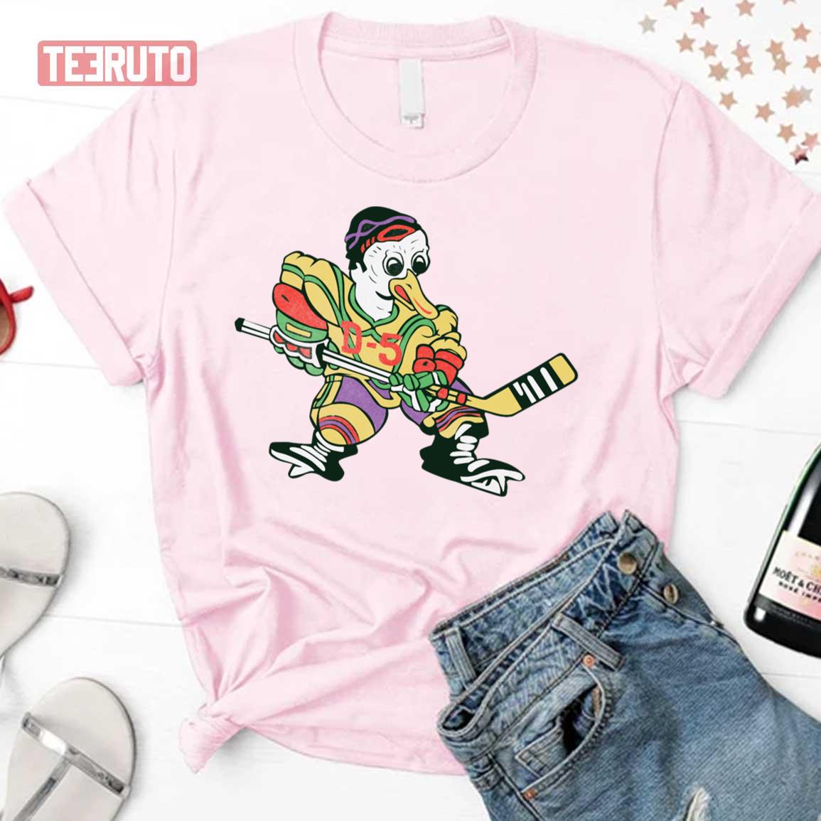 D 5 Ducks Hockey Quack Quack Unisex T-Shirt