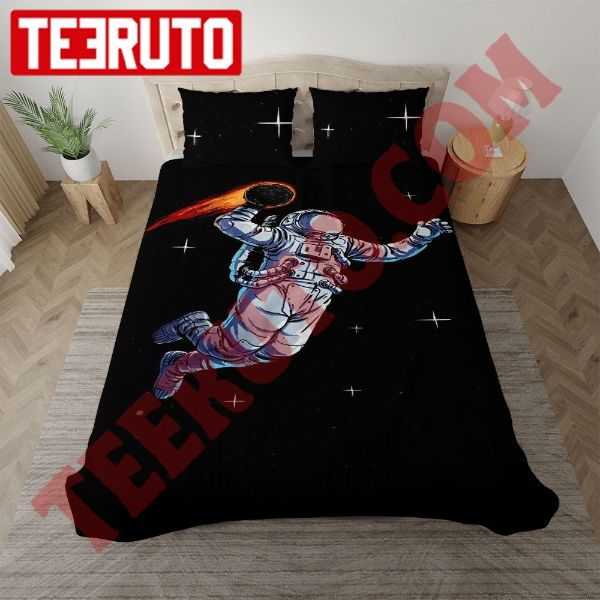 Slamdunk Astronaut Plays Basketball In Space Bedding Sets