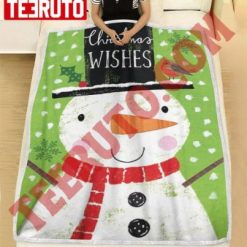 Snowma Hugs You Christmas Wishes Design Fleece Blanket