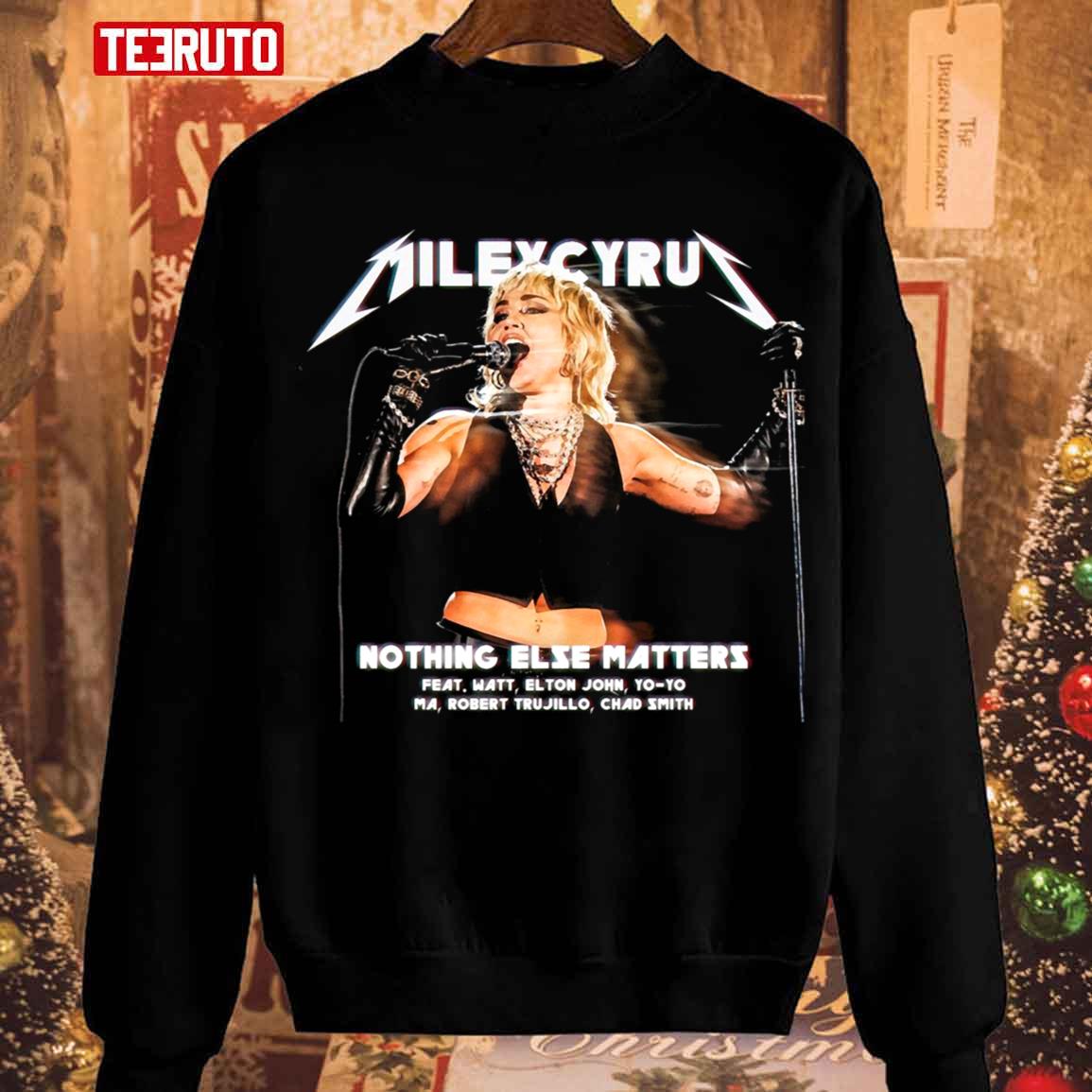 Miley Cover Christmas Sweatshirt
