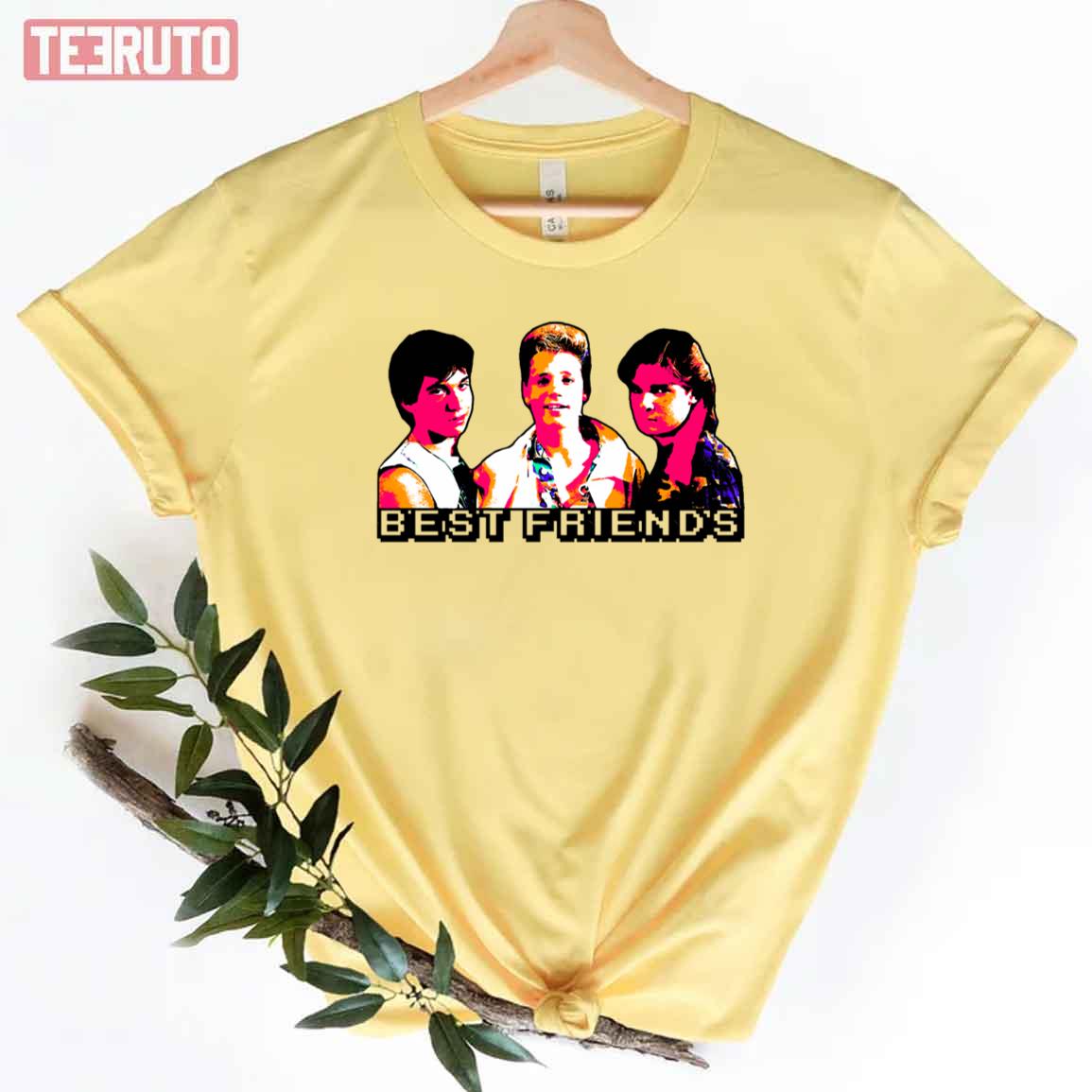 Best Friends Read More Comics Unisex T-Shirt